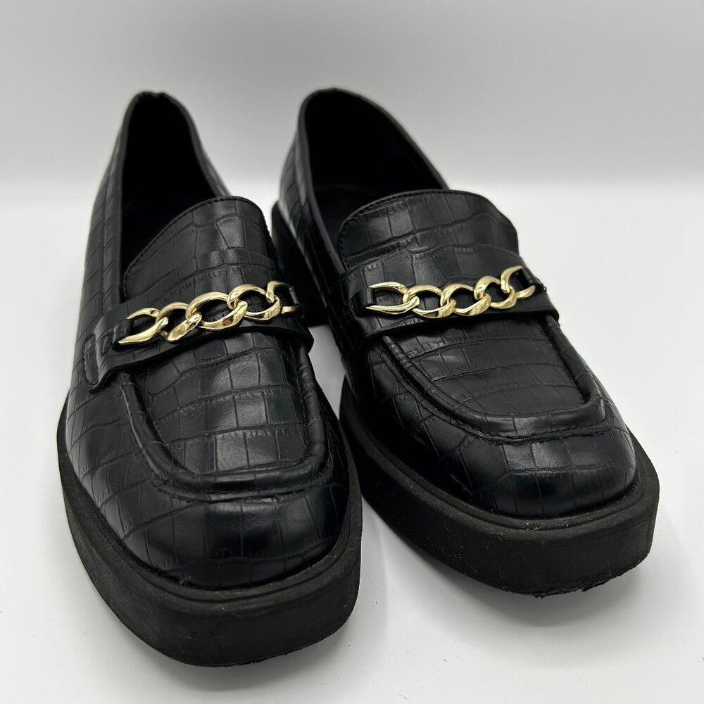 Kenneth Cole Reaction Sienna Lug Loafer Black Croc Pattern Gold Chain 8.5 - Picture 2 of 10